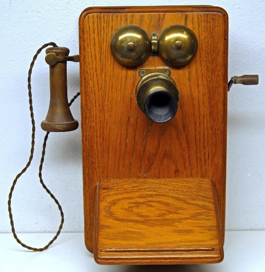 Antique Oak Wall Phone Commonwealth of Australia, P.M.G.