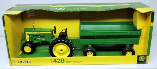 Ertl Die Cast Toy 1/16 Scale 1956 John Deere 420 Tractor w/Wagon