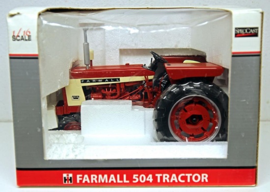 2005 Lafayette Farm Toy Show SpecCast 1/16 Scale Die Cast Farmall 504 Tractor