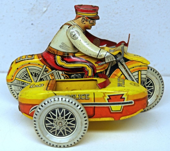Marx Tin Wind-up Toy Motorcycle Cop w/Side Car and Siren, Siren Works but gear does not catch axle