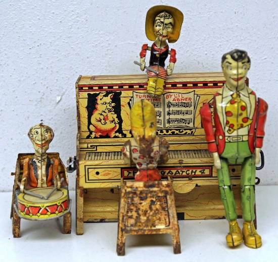 Unique Art Lil' Abner and his DogPatch Band Tin Wind-up Toy, Works