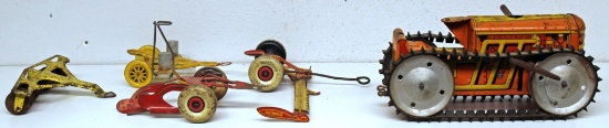 Marx Wind-up Tin Toy Tractor Crawler without Driver, Runs, w/4 Misc. Farm Implements