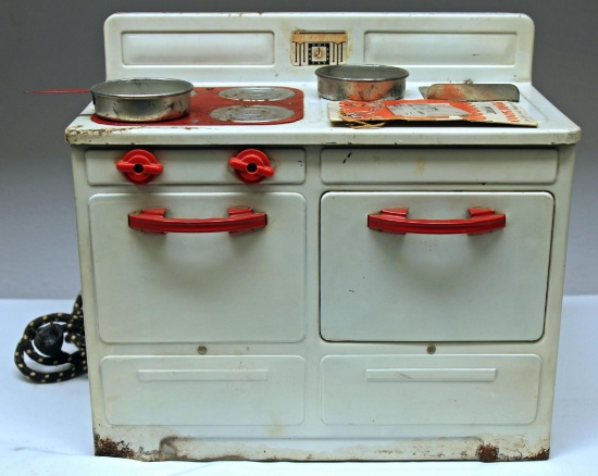 Child's Toy Stove Empire Toys Little Lady Electric Oven and Stove w/Skillet, Cookie Sheet, Cake Pan