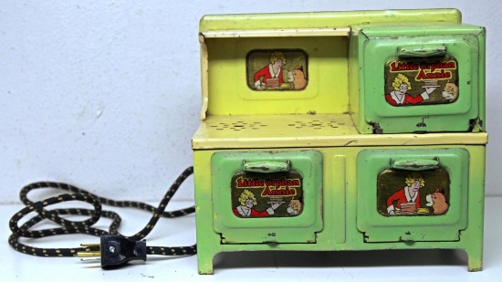Child's Toy Stove Little Orphan Annie Electric Stove and Oven