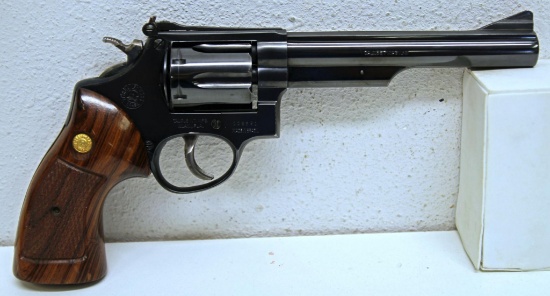 Taurus .357 Magnum Double Action Revolver w/Boyt Soft Case SN#106391