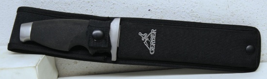 Gerber Fixed Blade Hunting Knife with Nylon Sheath, 6 1/8" Blade, 10 7/8" Overall