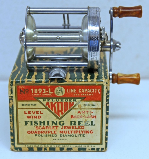 Vintage Pflueger No. 1893-L Level Wind Fishing Reel in Original Box