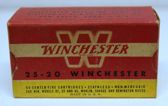 Full Vintage Box Winchester Ammunition .25-20 Winchester 86 gr. SP Cartridges