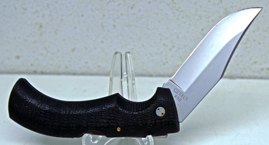 Gerber Gator Folding Knife with Nylon Sheath
