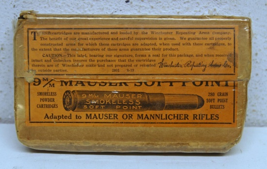 Full Vintage Two Piece Box Winchester 9 mm Mauser SP Cartridges Ammunition - Some damage one end