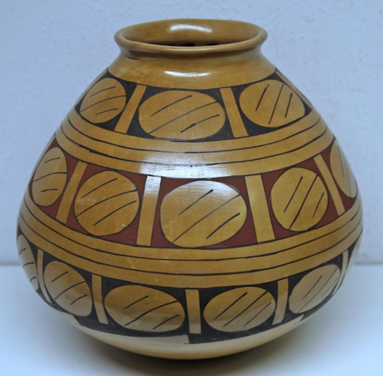 Mata Ortiz Navajo Polychrome Pottery Pot, 10" x 10"