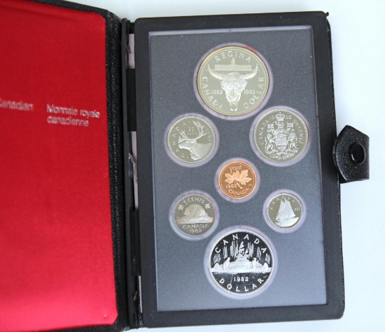 2 Royal Canadian Mint 1982 Mint Sets, Boxes missing lids...