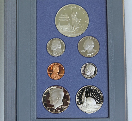 US Mint 1986 Prestige Set in Original Box...