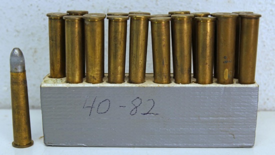 18 Vintage Rounds Remington .40-82 WCF,...1 Round D.C. Co. .40-82 WCF, 1 WRACo .40-82 WCF Cartridges