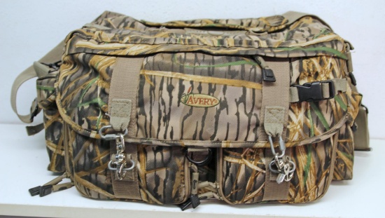 Avery Ducks Unlimited Hunting Bag with Many Pouches and Lots of Storage, 18" Long, 11" Wide, 9"