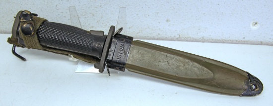 US M8A1 PWH 1965 US Military Bayonet w/Scabbard...