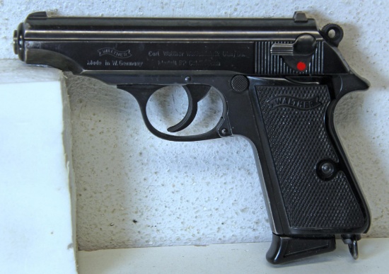 West Germany Walther Model PP 7.65 mm Semi-Auto Pistol... SN#422001...