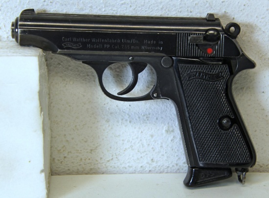 West Germany Walther Model PP 7.65 mm Semi-Auto Pistol... SN#444329...