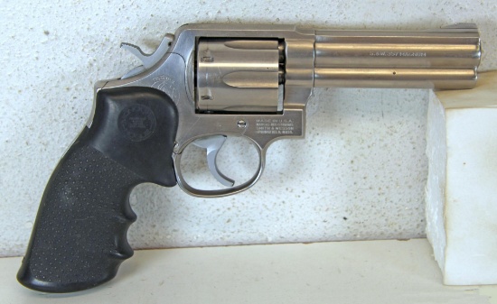 Smith & Wesson Model 681 .357 Mag Double Action Revolver... Butt SN#AAE4377 Frame SN#TPD288