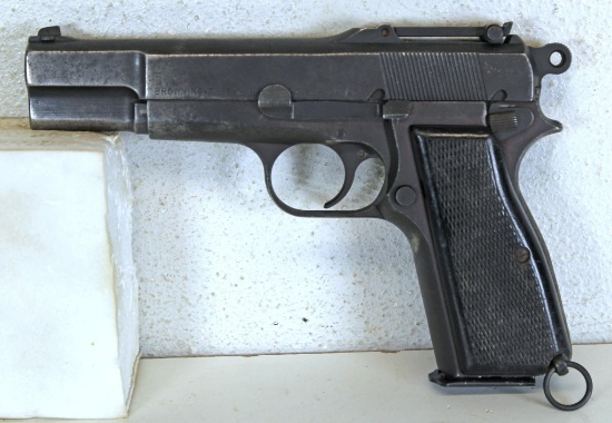 Browning FN 9 mm Hi-Power Inglis Canada Semi-Auto Pistol Adjustable Rear Sight... SN#CH6153...