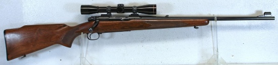 Pre-64 Winchester Model 70 Featherweight .243 Win. Bolt Action Rifle w/Leupold M8 6X Scope
