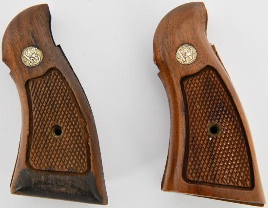 (2) Smith & Wesson Factory wood Grips Med Frame