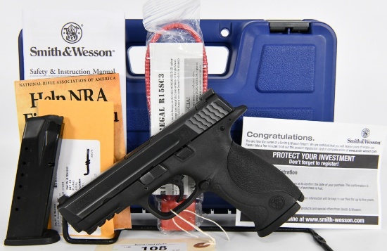 Smith & Wesson M&P 40 Semi Auto Pistol .40 S&W