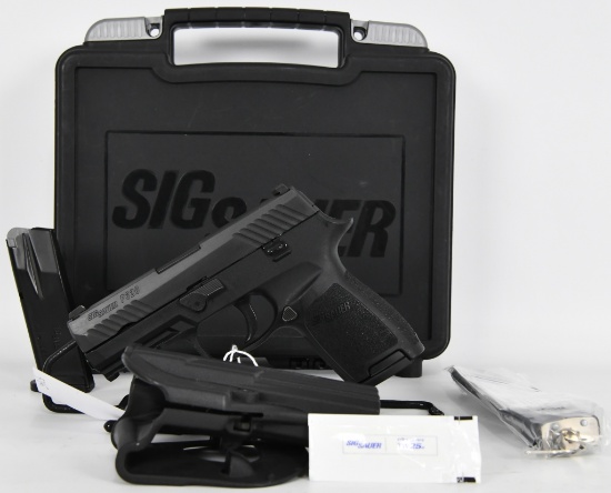 NEW Sig Sauer P320 Nitron Compact Semi Auto .40