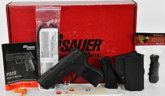 NEW Sig Sauer P320 SubCompact Semi Auto Pistol .40