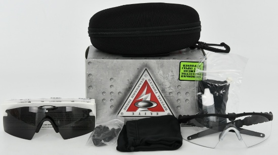 NIB Oakley Special Forces Standard Issue
