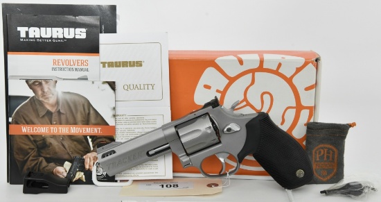 Taurus Tracker 627 DA Revolver .357 Magnum 4"