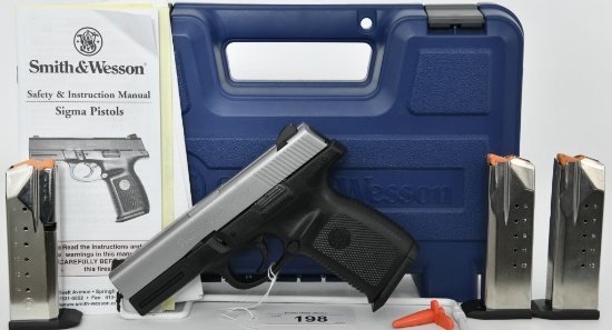 Smith & Wesson Model SW40VE Semi Auto Pistol .40