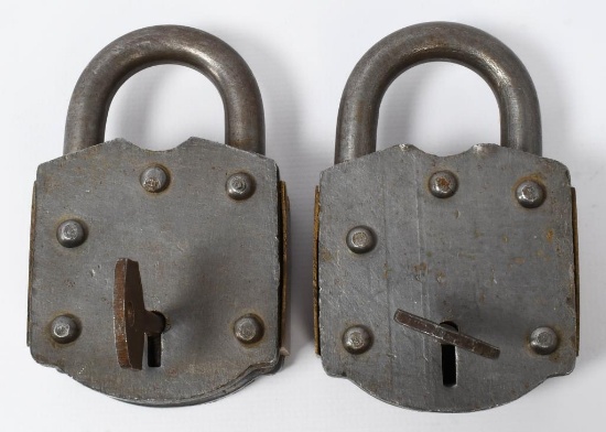 2 Rugged heavy duty padlock with keys