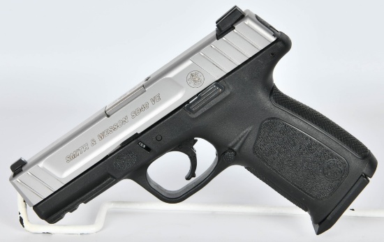 Smith & Wesson SD40 VE Semi Auto Pistol .40 S&W