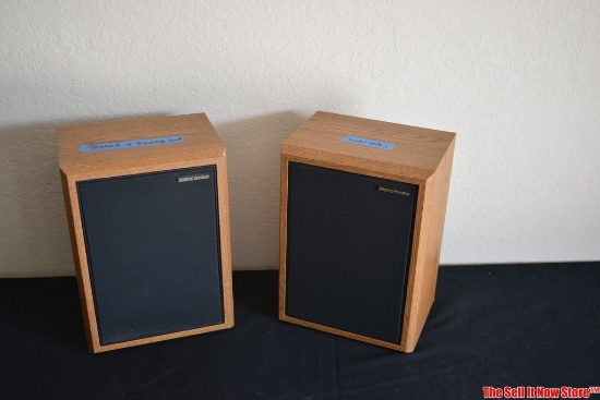 American Acoustics stereo bookshelf speakers working