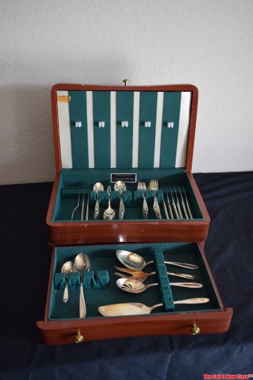 International Deep Plated Silver Silverware Flatware Set