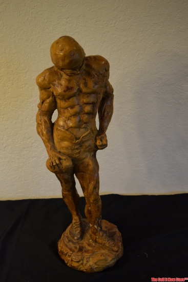 Sculpted Wood Football Player Attilas Bavsaoresa 190-5585-9 BAY 0719