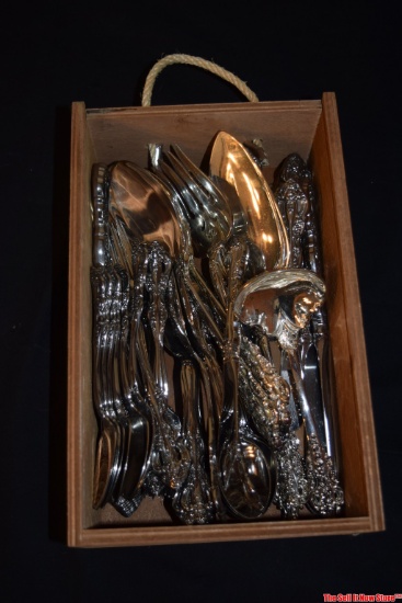 Service for 12 Plated Wallace Silversmiths Flatware Set