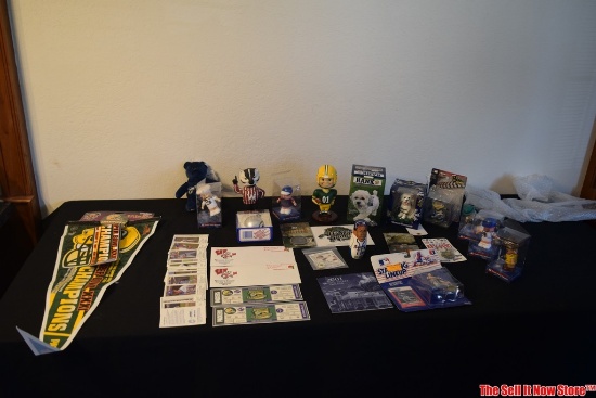 Bobbleheads Tickets Sports memorabilia Green Bay Packers Wisconsin Badgers Superbowl XXXI.