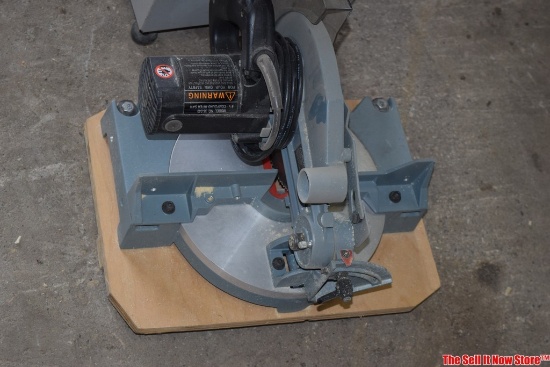 DELTA Model 36-040 Compound Miter Saw