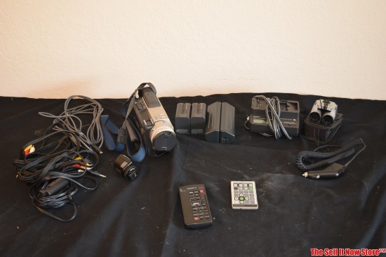Sony 3CCD Progressive Scan Video 8 Handycam DCR-TRV900 NTSC Video Camera