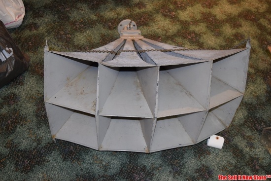 Approximately 32" x 16" x 30" Altech Multi Cellular Audio Horn with Throat