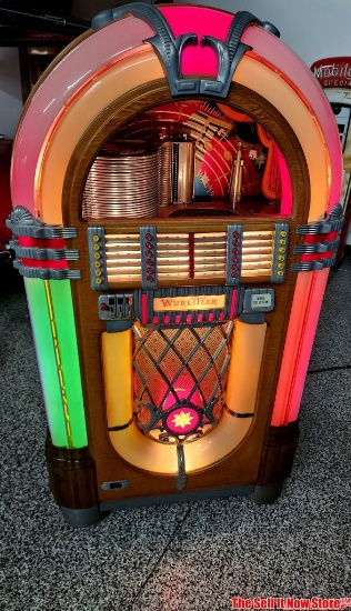 Classic Original 1946 Wurlitzer 1015 Bubbler Jukebox