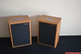 American Acoustics stereo bookshelf speakers working