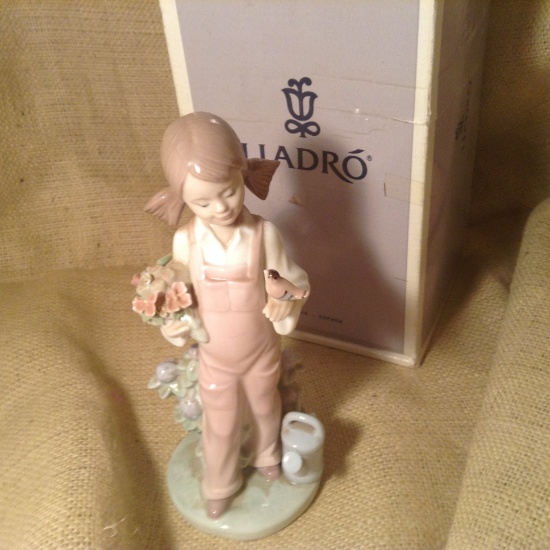 Lladro Primavera Spring Figurine