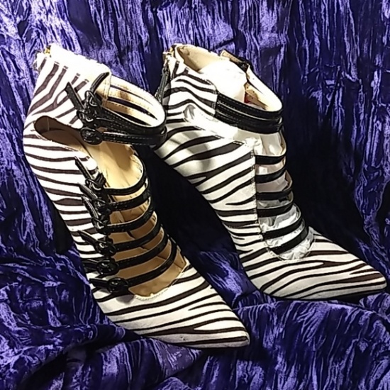 Scene Animal Print Heels