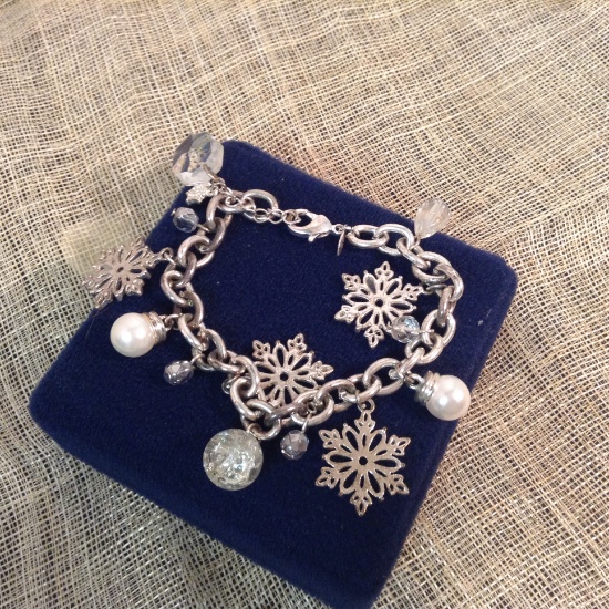 Snow Flake Pearl Charm Bracelet