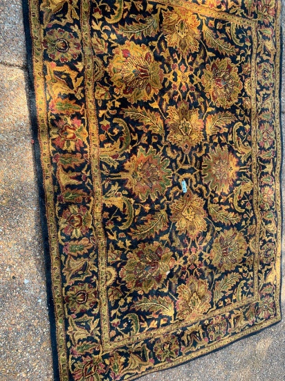 Manchester 5 X 8 square rug (has a few worn places) WILL NOT SHIP