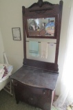 Dresser and wash table