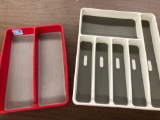 2 plastic trays